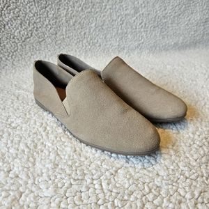 Lucky Brand NWOT - Charsa 2 - taupe leather flats